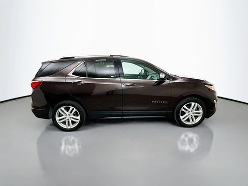 Used 2020 Chevrolet Equinox Premier AWD/4WD image 10