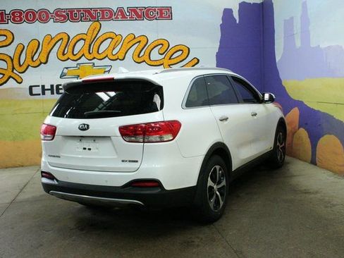 Used 2016 Kia Sorento EX image 8