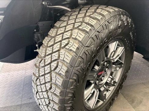 Used 2026 GMC Sierra 1500 AT4X AWD/4WD image 33