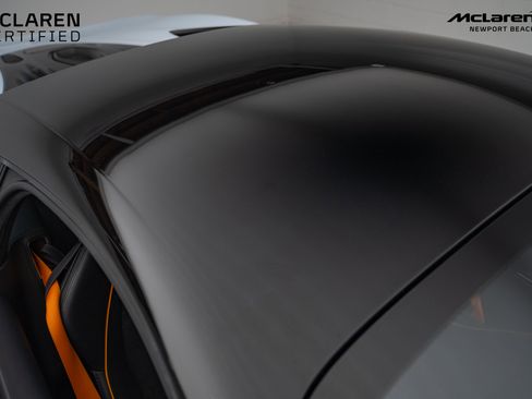Used 2023 McLaren Artura Base image 6