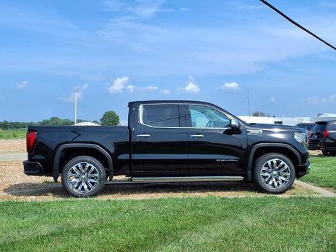 New 2025 GMC Sierra 1500 Denali w/ Denali Reserve Package image 19
