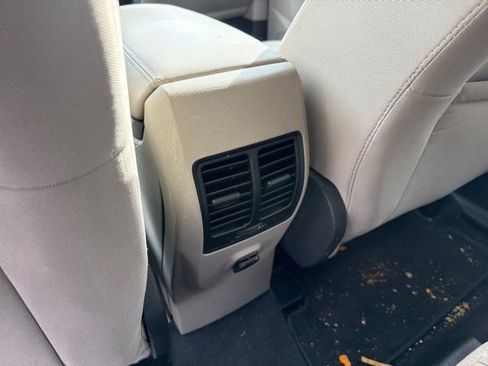 Used 2019 Ford Escape SE AWD/4WD image 17