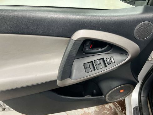 Used 2007 Toyota RAV4 Limited AWD/4WD image 20
