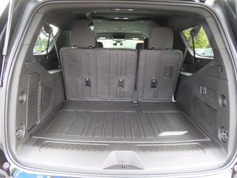 New 2026 Chevrolet Suburban LS w/ LPO, Dark Essentials Package image 31