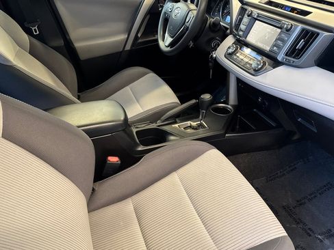 Used 2015 Toyota RAV4 XLE FWD image 20