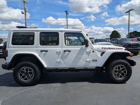 New 2025 Jeep Wrangler Rubicon w/ Technology Group image 4