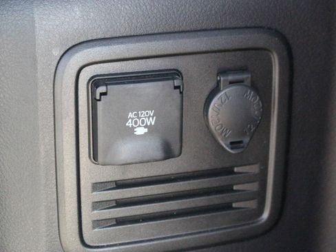 Used 2022 Toyota 4Runner Limited image 12