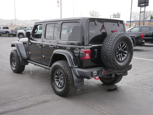 Used 2024 Jeep Wrangler Unlimited Rubicon AWD/4WD image 5