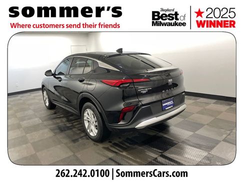 Used 2024 Buick Envista Preferred w/ Convenience II Package image 3