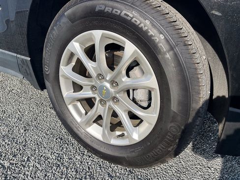 Used 2020 Chevrolet Equinox LS w/ LPO, Cargo Package image 6