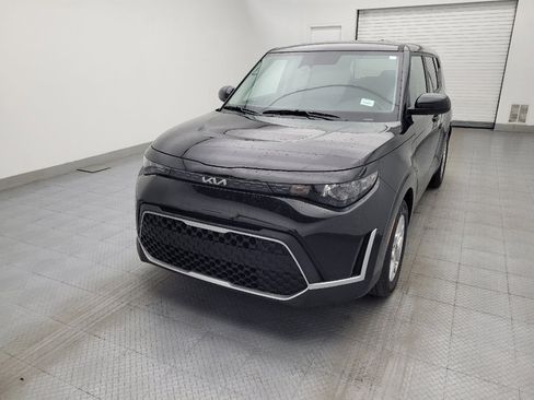 Used 2025 Kia Soul LX w/ LX Technology Package image 15