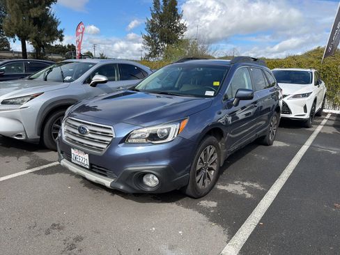 Used 2017 Subaru Outback 2.5i Limited image 3