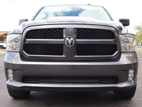 Used 2017 RAM 1500 Express w/ Express Value Package AWD/4WD image 13