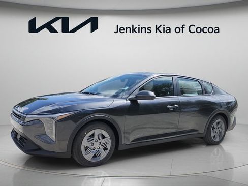 New 2026 Kia K4 FWD image 9
