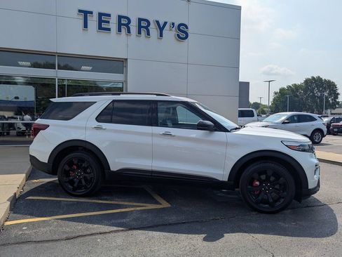 Used 2022 Ford Explorer ST w/ Equipment Group 401A AWD/4WD image 2