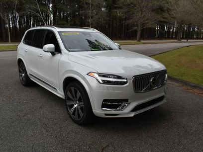 New 2024 Volvo XC90 T8 Plus w/ Protection Package Premier