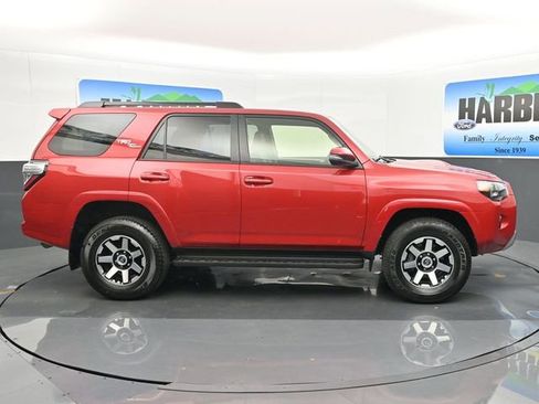Used 2024 Toyota 4Runner TRD Off-Road Premium image 7