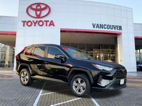 Certified 2024 Toyota RAV4 XLE AWD/4WD image 1