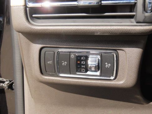 Certified 2022 Lincoln Corsair FWD w/ Premium Package image 25