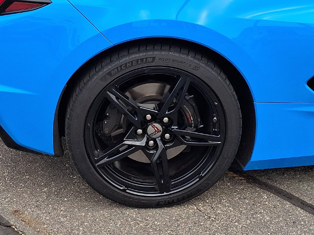 Used 2021 Chevrolet Corvette Stingray Preferred Conv w/ Z51 Performance Package RWD image 25