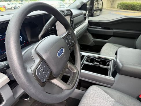 Used 2023 Ford F250 XLT w/ XLT Premium Package AWD/4WD image 26