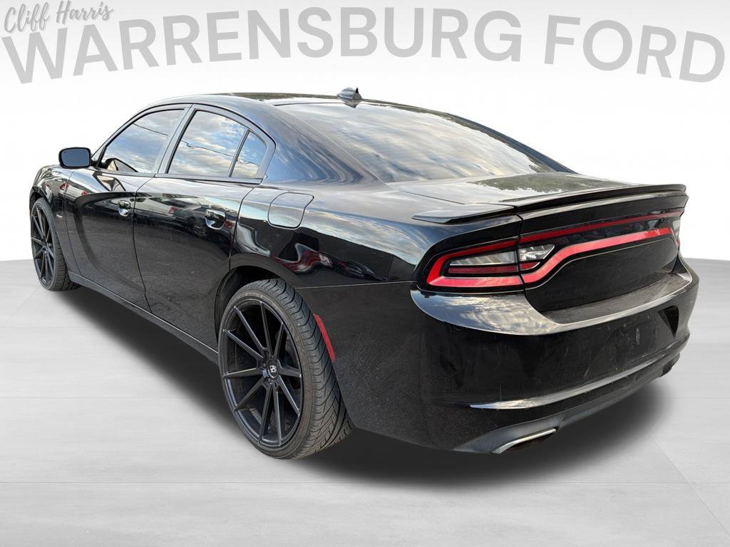 Used 2015 Dodge Charger R/T RWD image 5