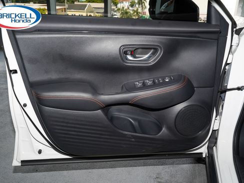 Used 2024 Honda HR-V Sport image 11