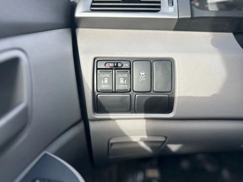 Used 2011 Honda Odyssey EX image 28