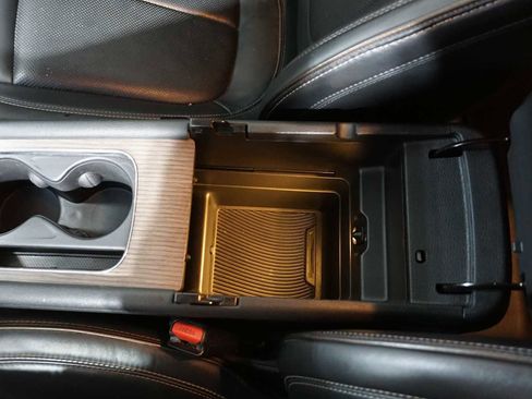 Used 2015 Chrysler 200 C w/ Navigation & Sound Group I image 22