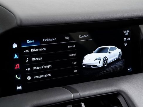 Used 2023 Porsche Taycan image 17