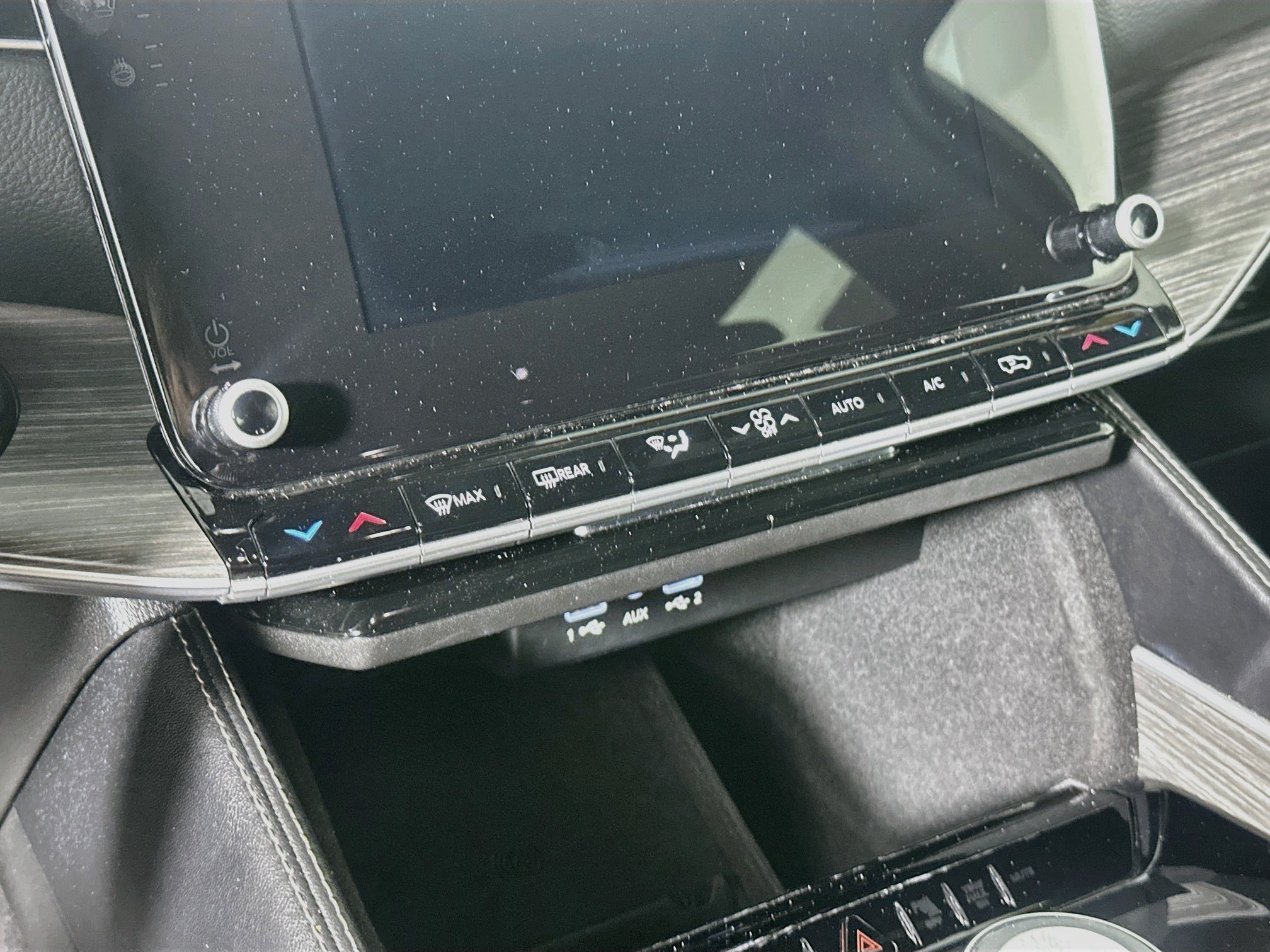 Used 2024 Jeep Wagoneer Series III AWD/4WD image 26