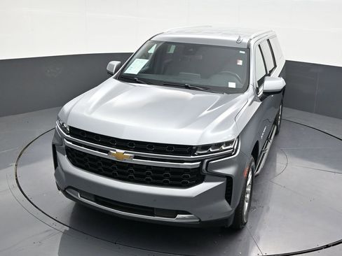 Used 2023 Chevrolet Suburban LS image 23