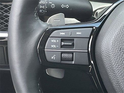 Used 2025 Acura ADX Base image 14