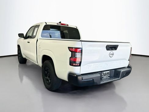 Used 2022 Nissan Frontier S RWD image 5