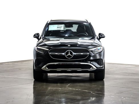 New 2026 Mercedes-Benz GLC 300 image 2