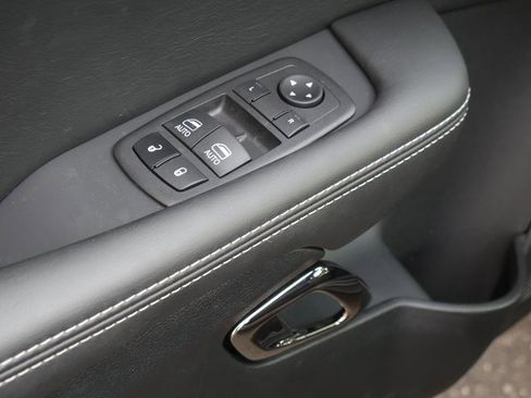 Used 2023 Dodge Challenger SRT Hellcat image 15