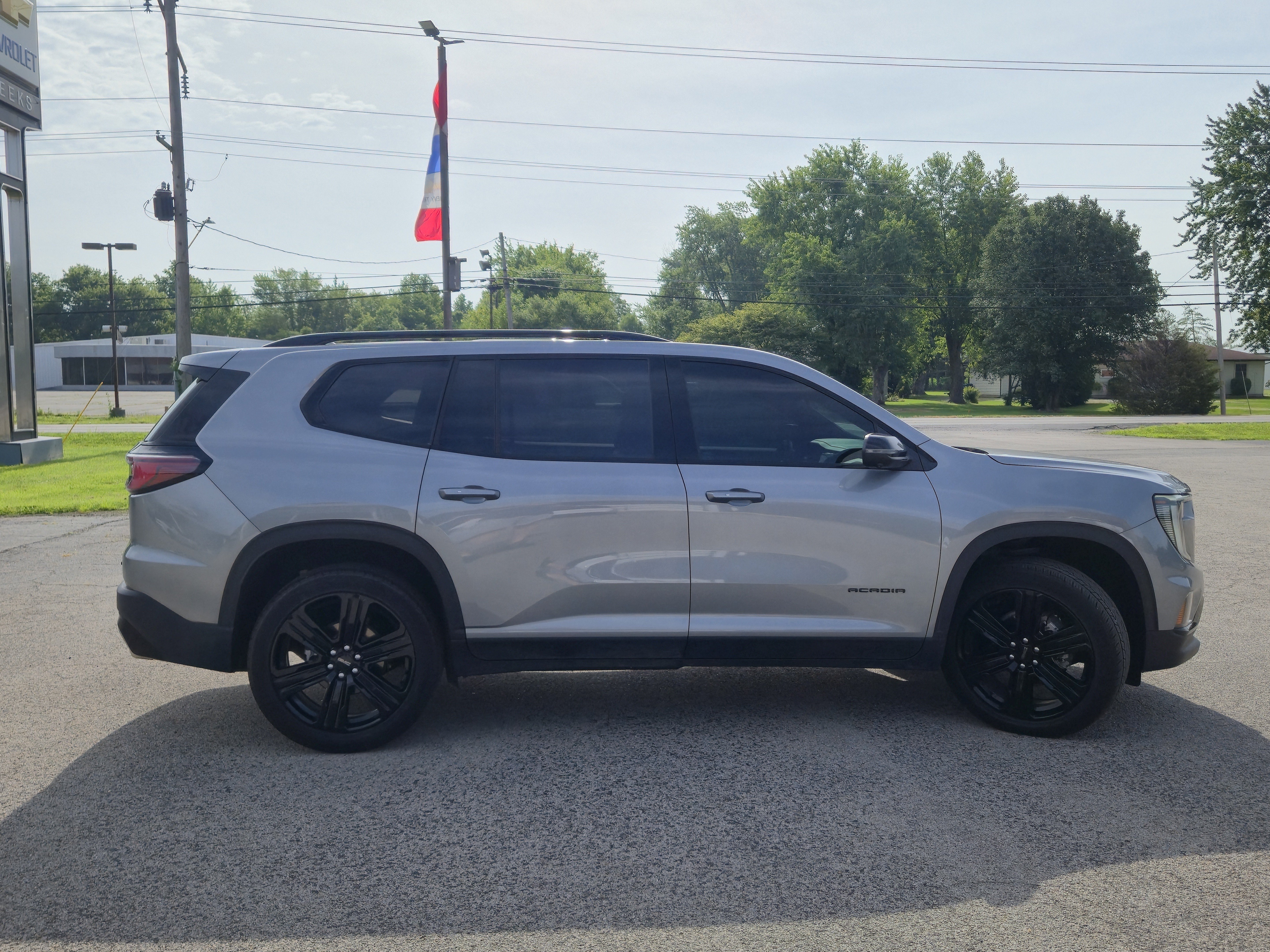 Used 2026 GMC Acadia Elevation w/ Black Edition FWD image 4