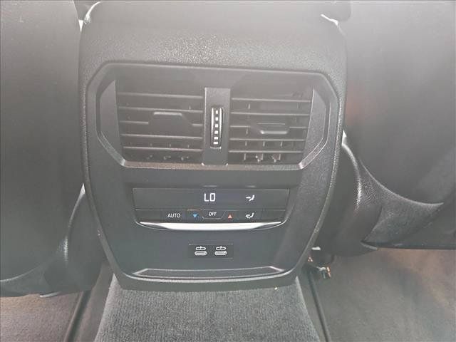 Used 2022 BMW 330i Sedan w/ Convenience Package RWD image 18