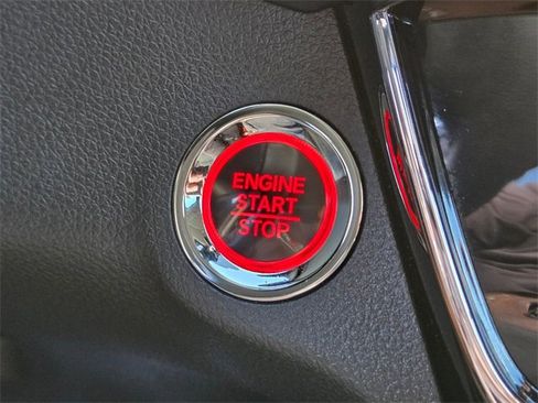 Certified 2022 Honda HR-V EX-L image 32