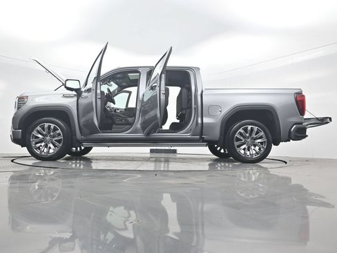 Used 2024 GMC Sierra 1500 Denali w/ Denali Reserve Package AWD/4WD image 45