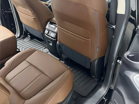 Certified 2025 Subaru Ascent Touring w/ Popular Package #1 AWD/4WD image 15