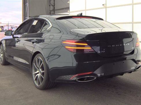 Used 2025 Genesis G70 2.5T image 6