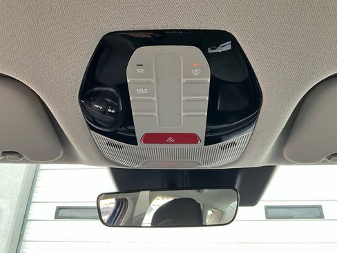 Used 2025 Kia K4 LXS image 15