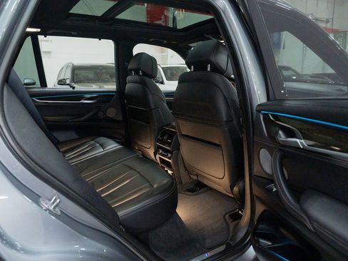 Used 2018 BMW X5 xDrive50i w/ M Sport Package image 34