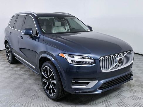 Certified 2024 Volvo XC90 B5 Plus w/ Protection Package Premier AWD/4WD image 28