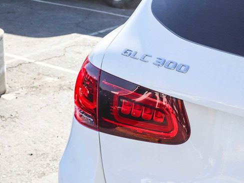 Used 2022 Mercedes-Benz GLC 300 GLC 300 image 7