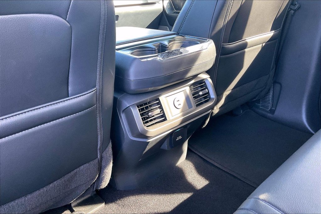 Used 2025 Ford F150 Lariat w/ Equipment Group 501A Mid AWD/4WD image 13