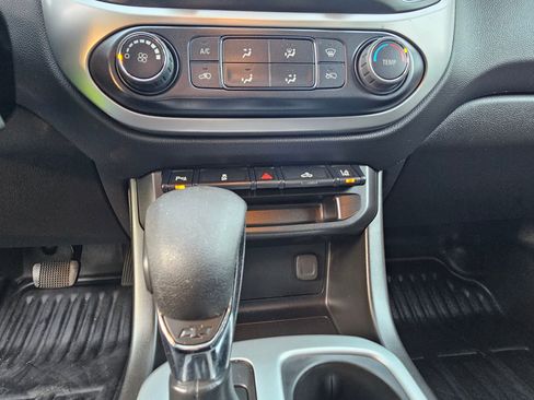 Used 2022 Chevrolet Colorado LT w/ Fleet Safety Package image 13