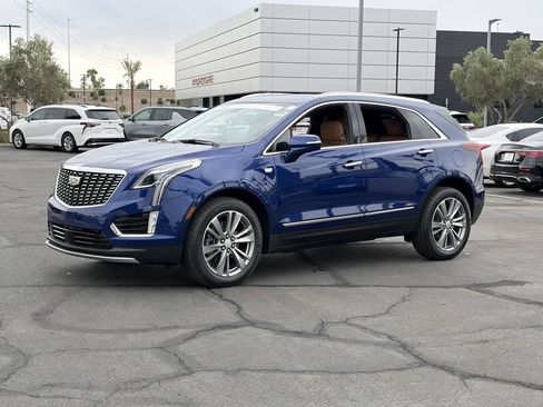 Certified 2023 Cadillac XT5 Premium Luxury w/ Technology Package FWD image 1