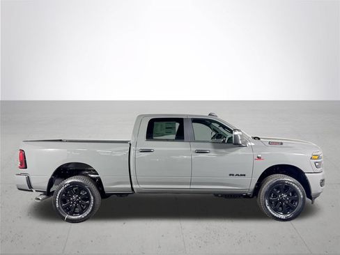 New 2026 RAM 2500 Big Horn AWD/4WD image 5